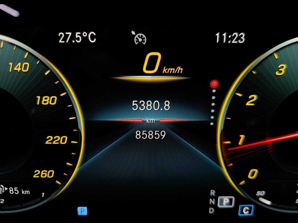 Mercedes-Benz E-Класс 200, 2021 Фото №17