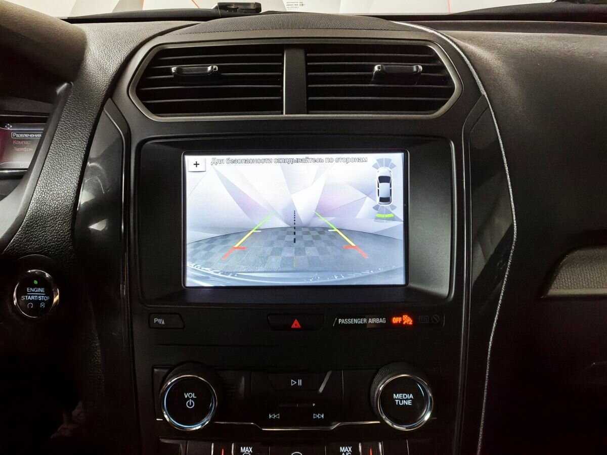 Ford Explorer, 2019 Фото №16