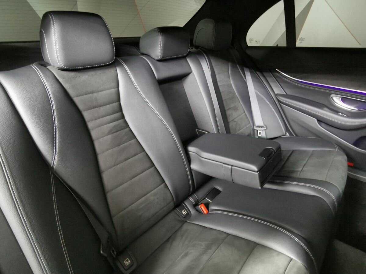 Mercedes-Benz E-Класс 200, 2020 Фото №12