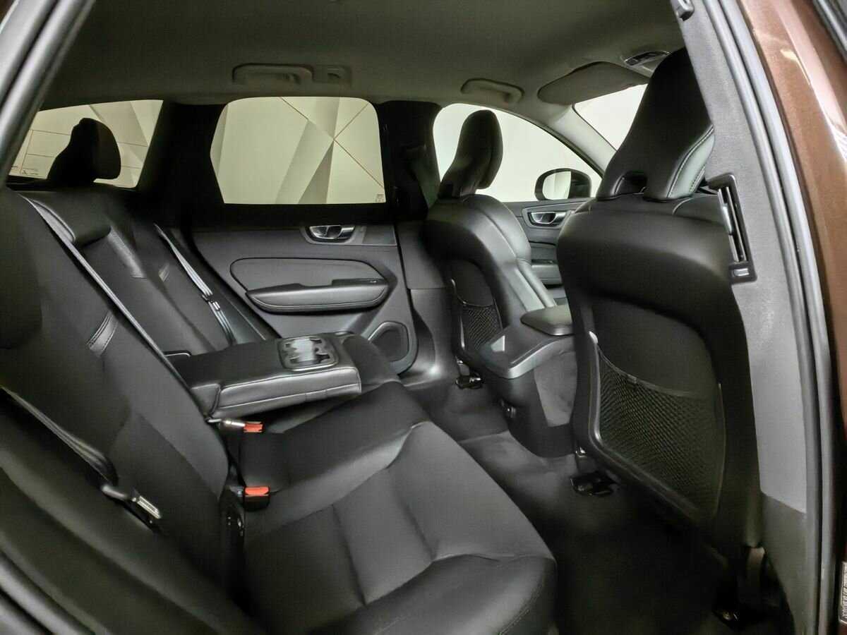 Volvo XC60, 2021 Фото №12