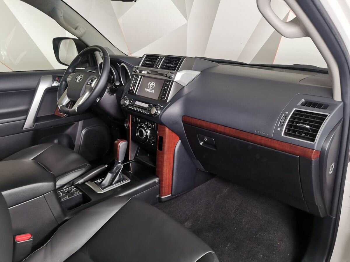Toyota Land Cruiser Prado, 2014 Фото №9