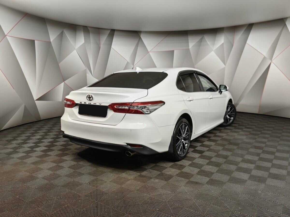Toyota Camry, 2022 Фото №2