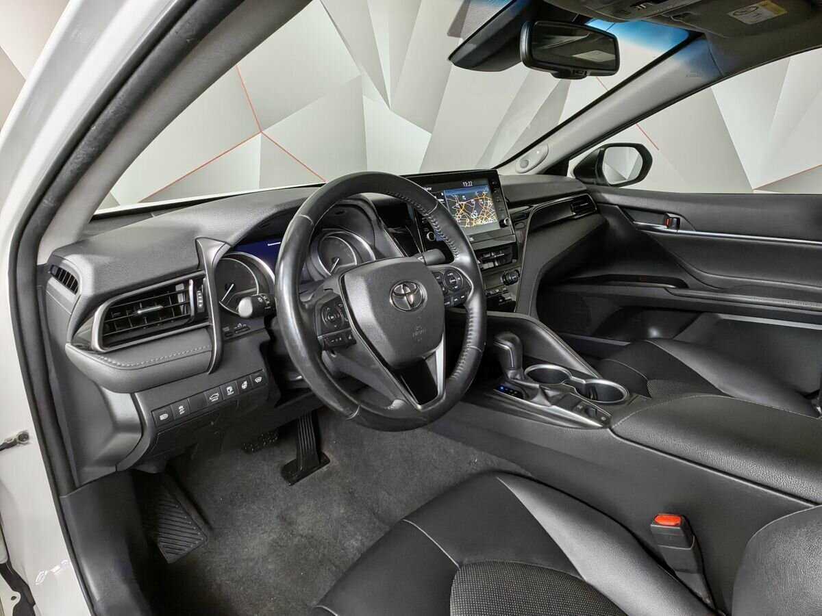 Toyota Camry, 2022 Фото №12