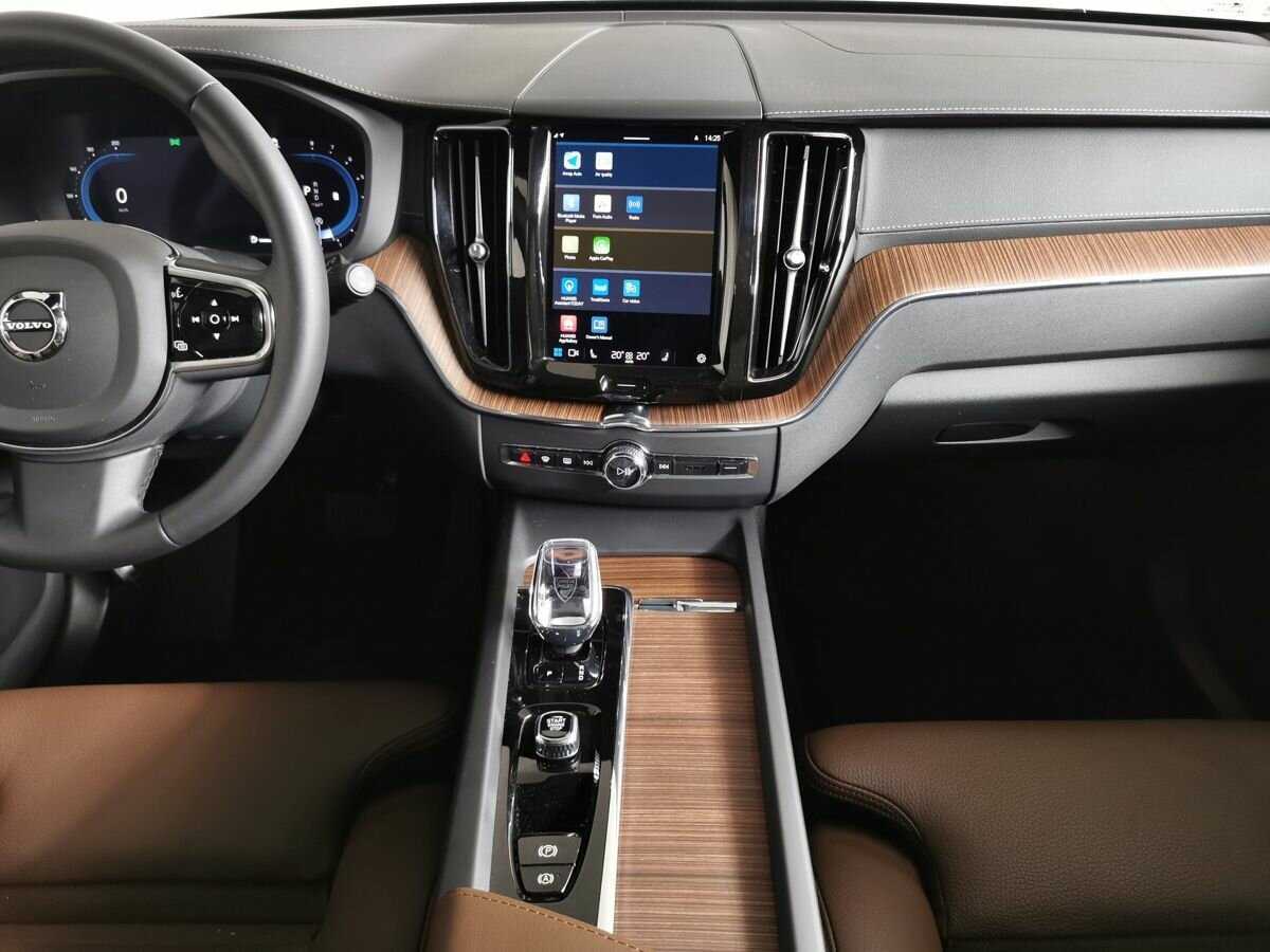 Volvo XC60, 2023 Фото №10