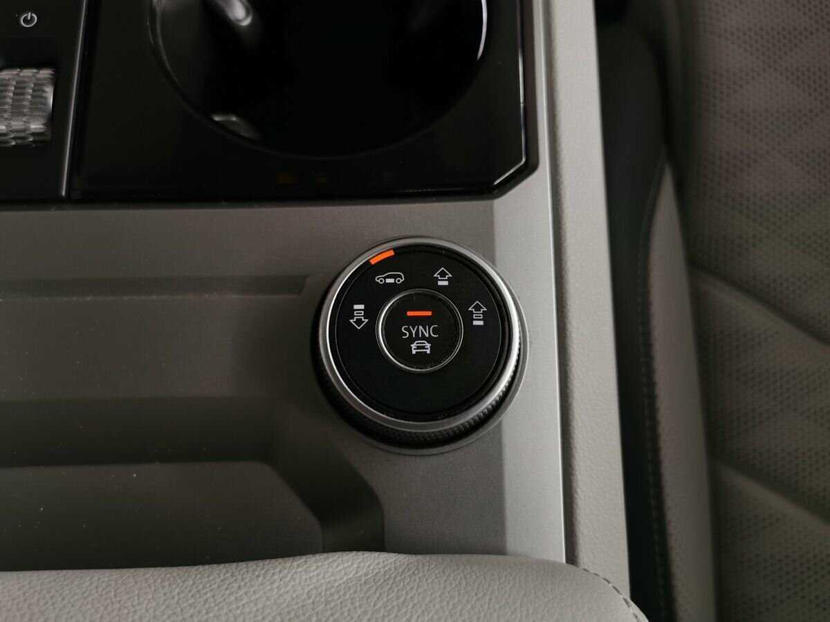 Volkswagen Touareg, 2019 Фото №16