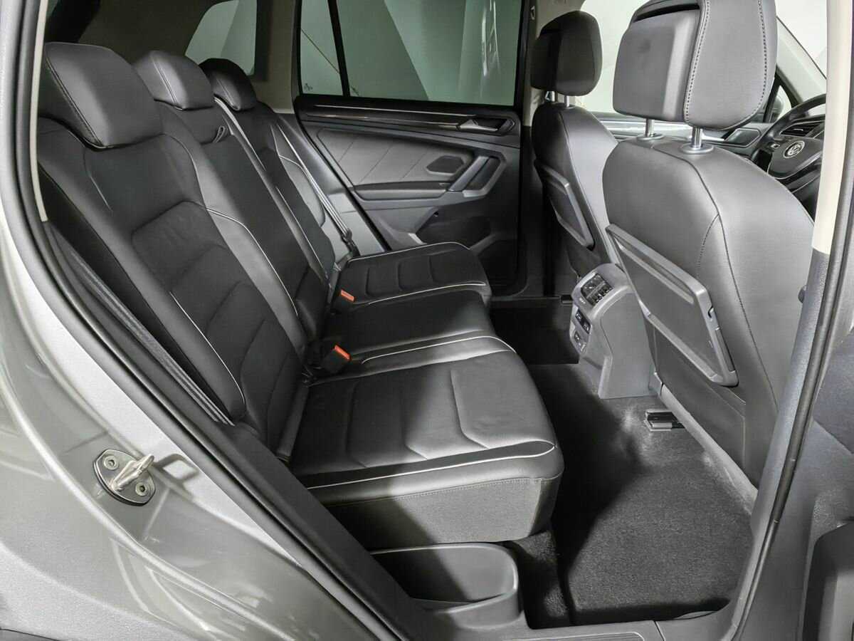 Volkswagen Tiguan, 2018 Фото №10