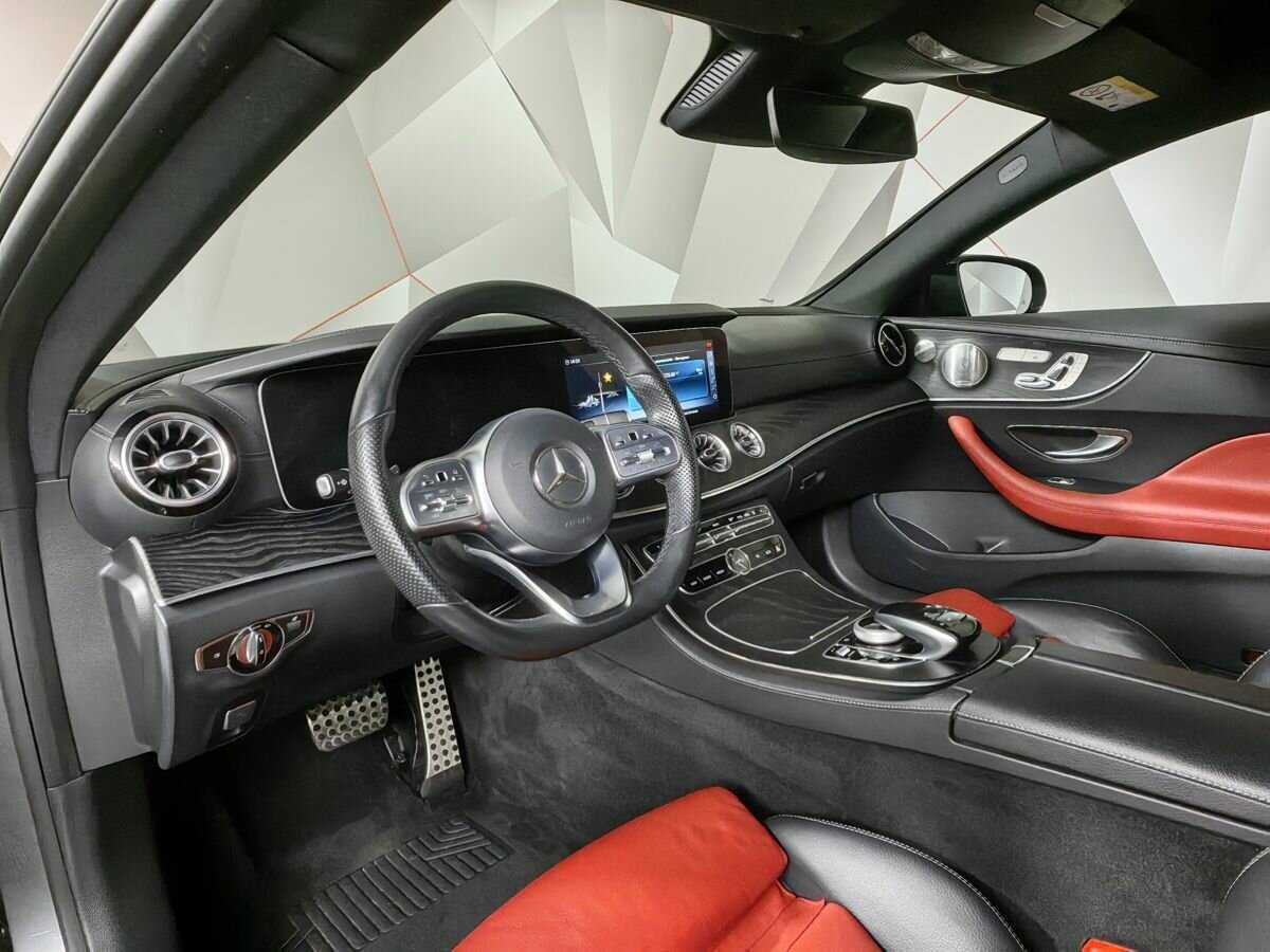 Mercedes-Benz E-Класс 200, 2018 Фото №12