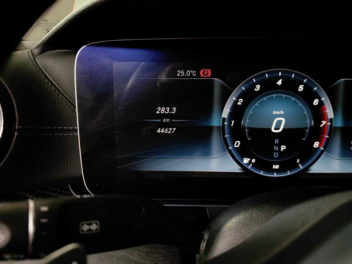 Mercedes-Benz E-Класс 200, 2018 Фото №15