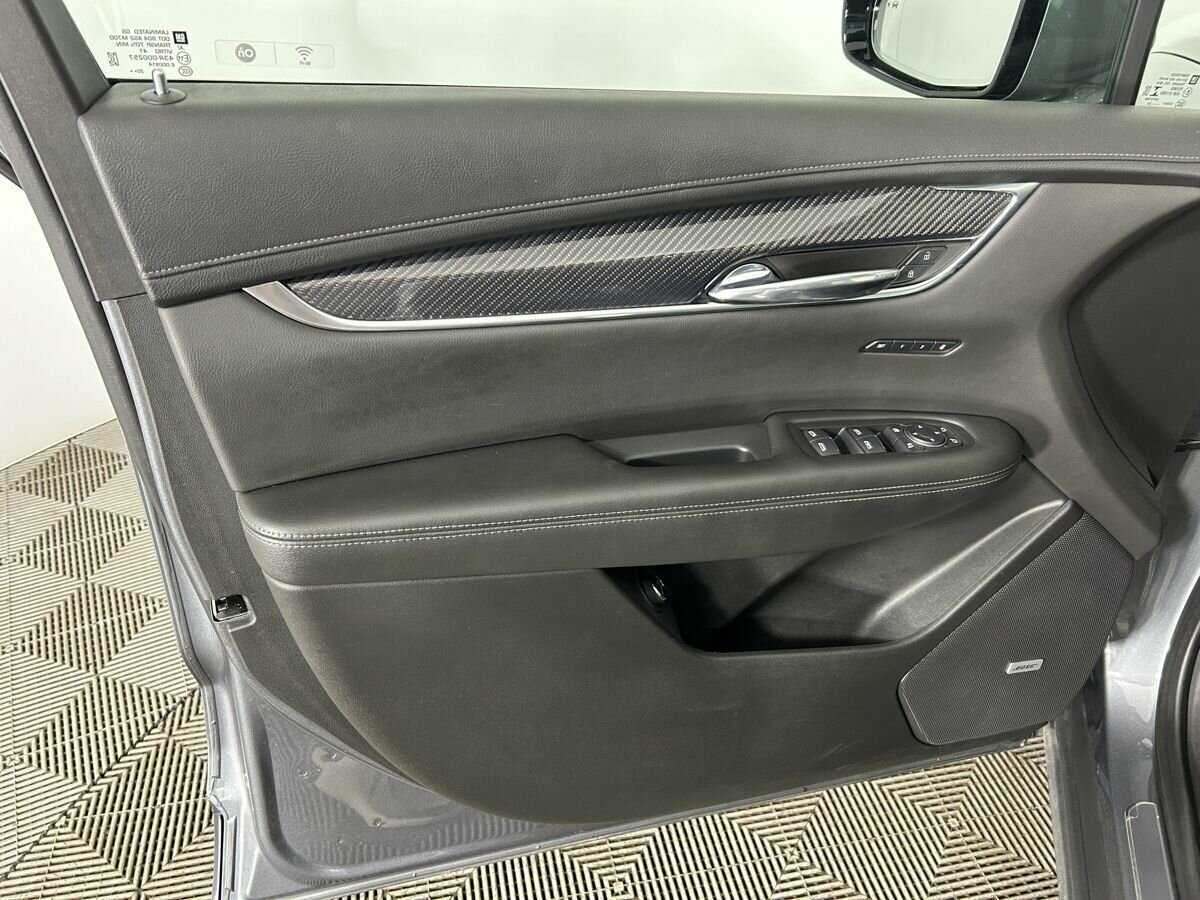 Cadillac XT6, 2021 - 91 000 км. | Фото №7