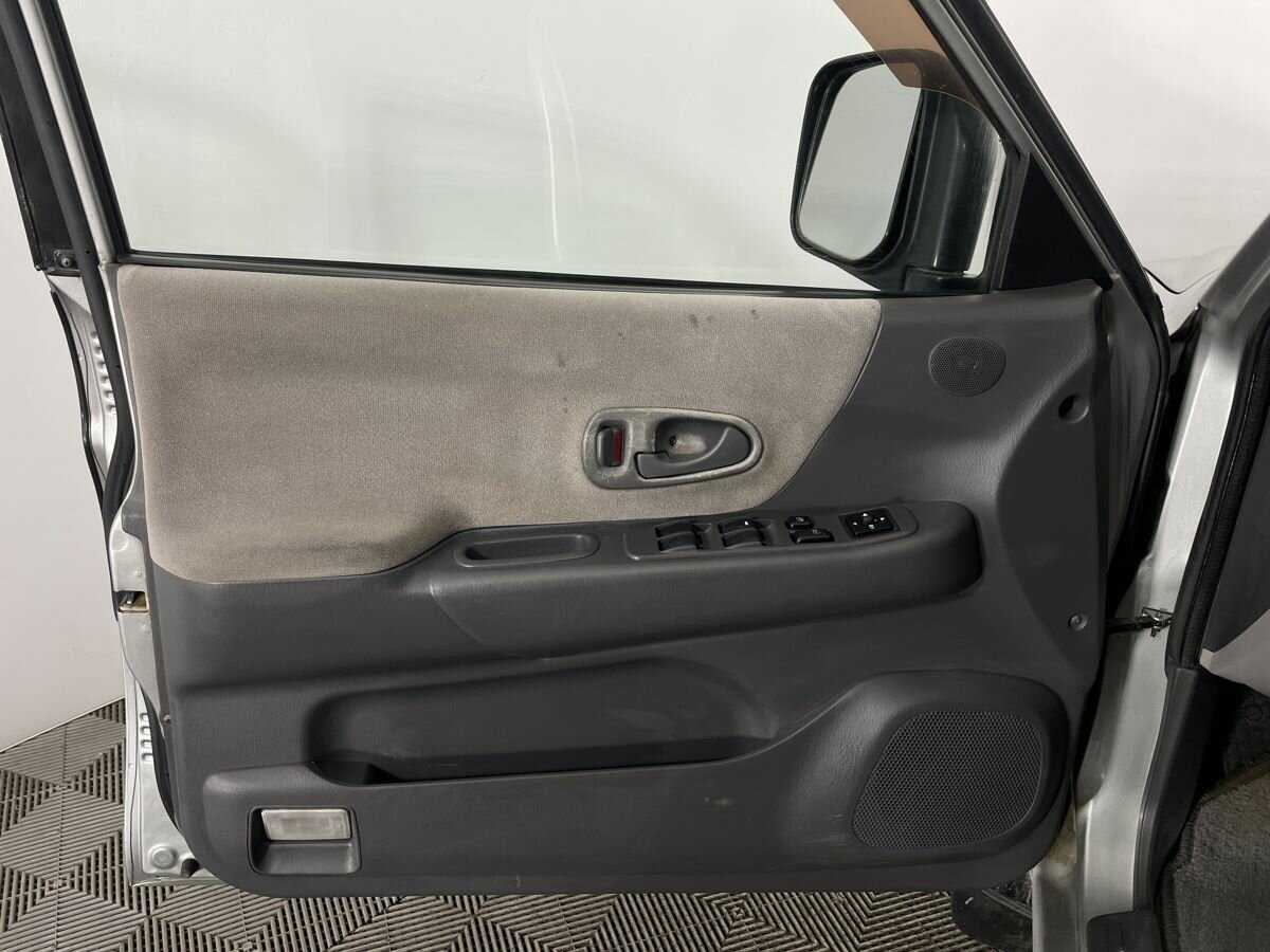 Mitsubishi Montero Sport, 2000 - 200 461 км. | Фото №7