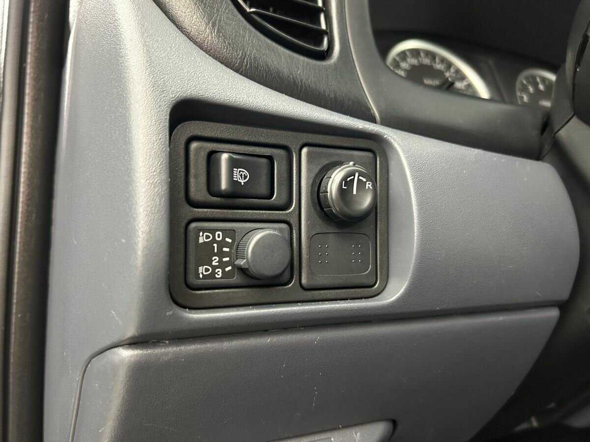 Nissan Almera, 2005 Фото №9