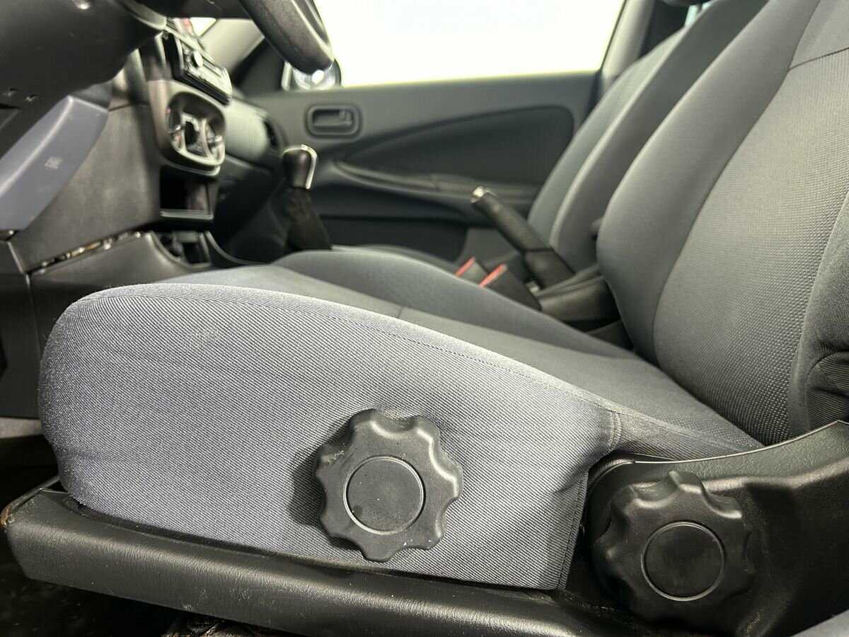 Nissan Almera, 2005 Фото №10