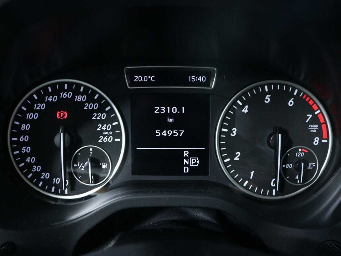 Mercedes-Benz A-Класс 180, 2015 Фото №11