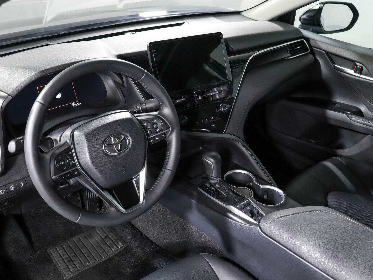 Toyota Camry, 2023 Фото №14