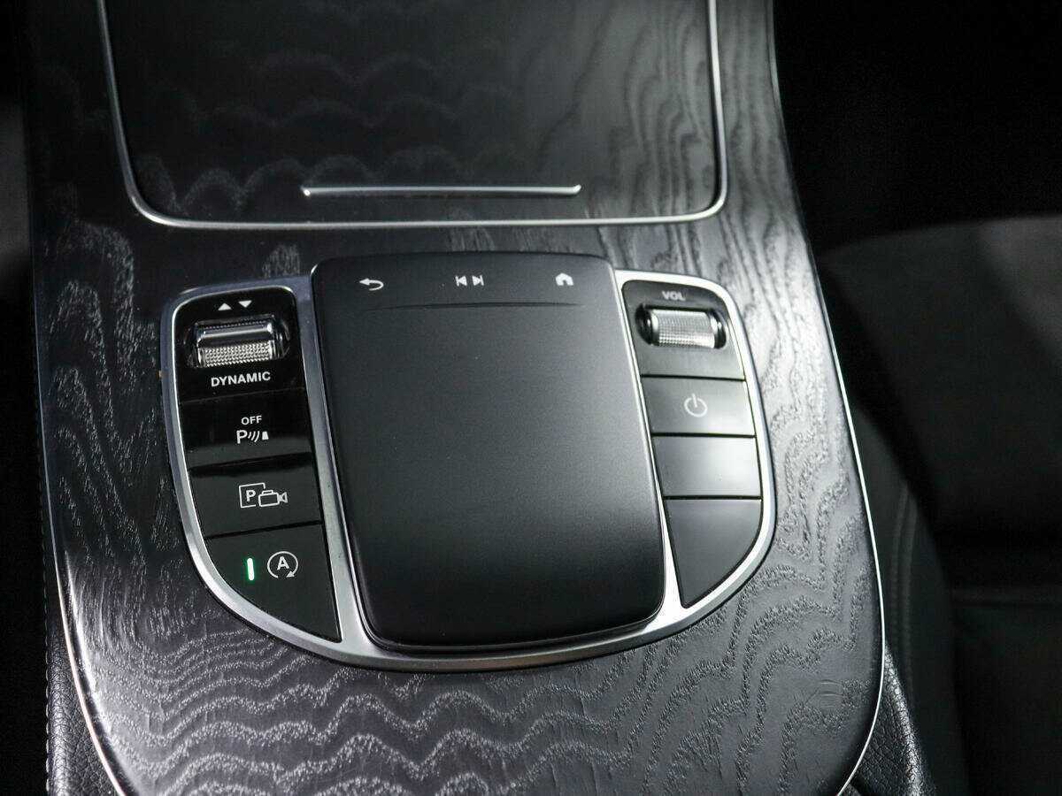 Mercedes-Benz E-Класс 200, 2020 Фото №16