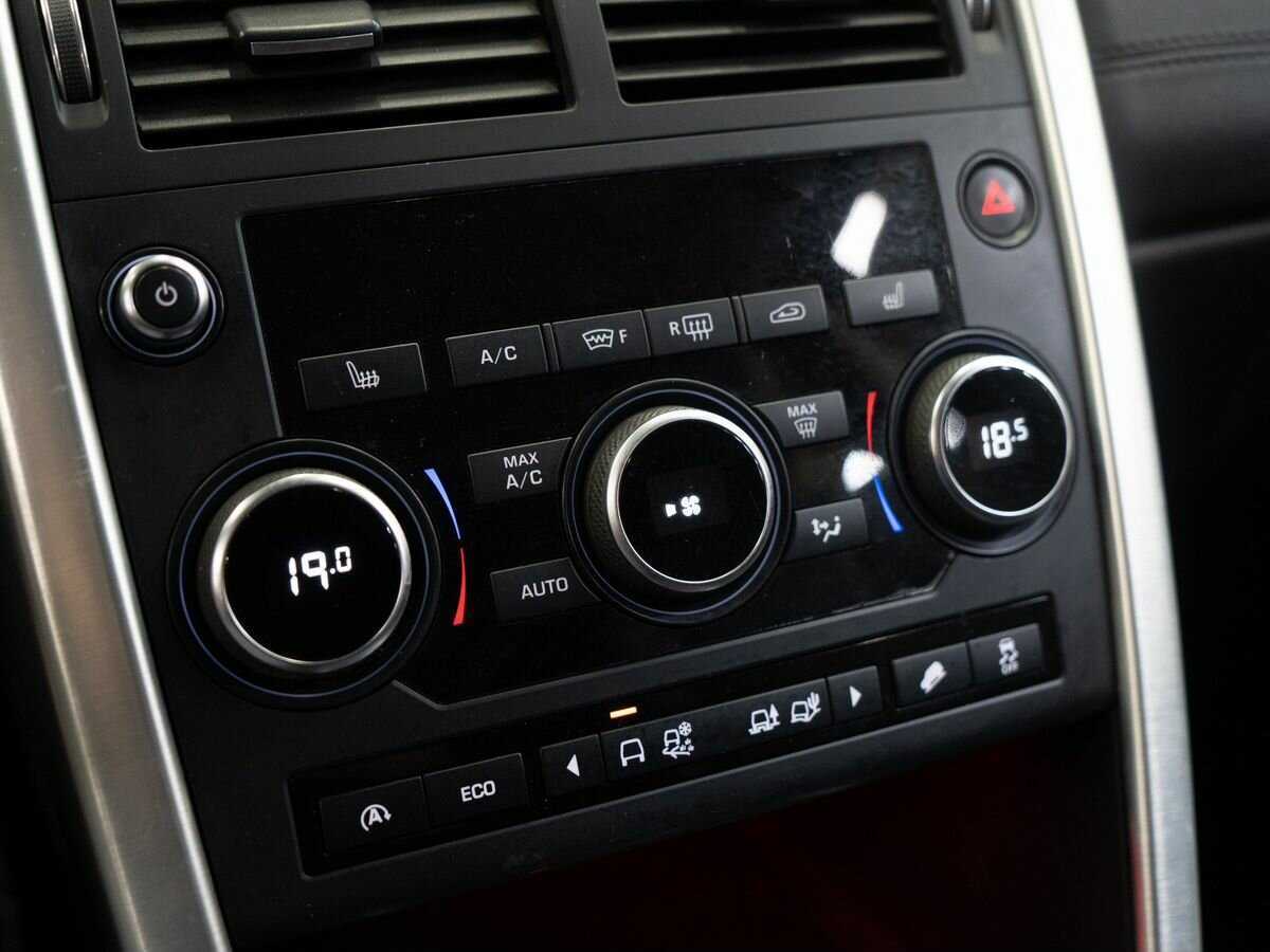 Land Rover Discovery Sport, 2017 Фото №14
