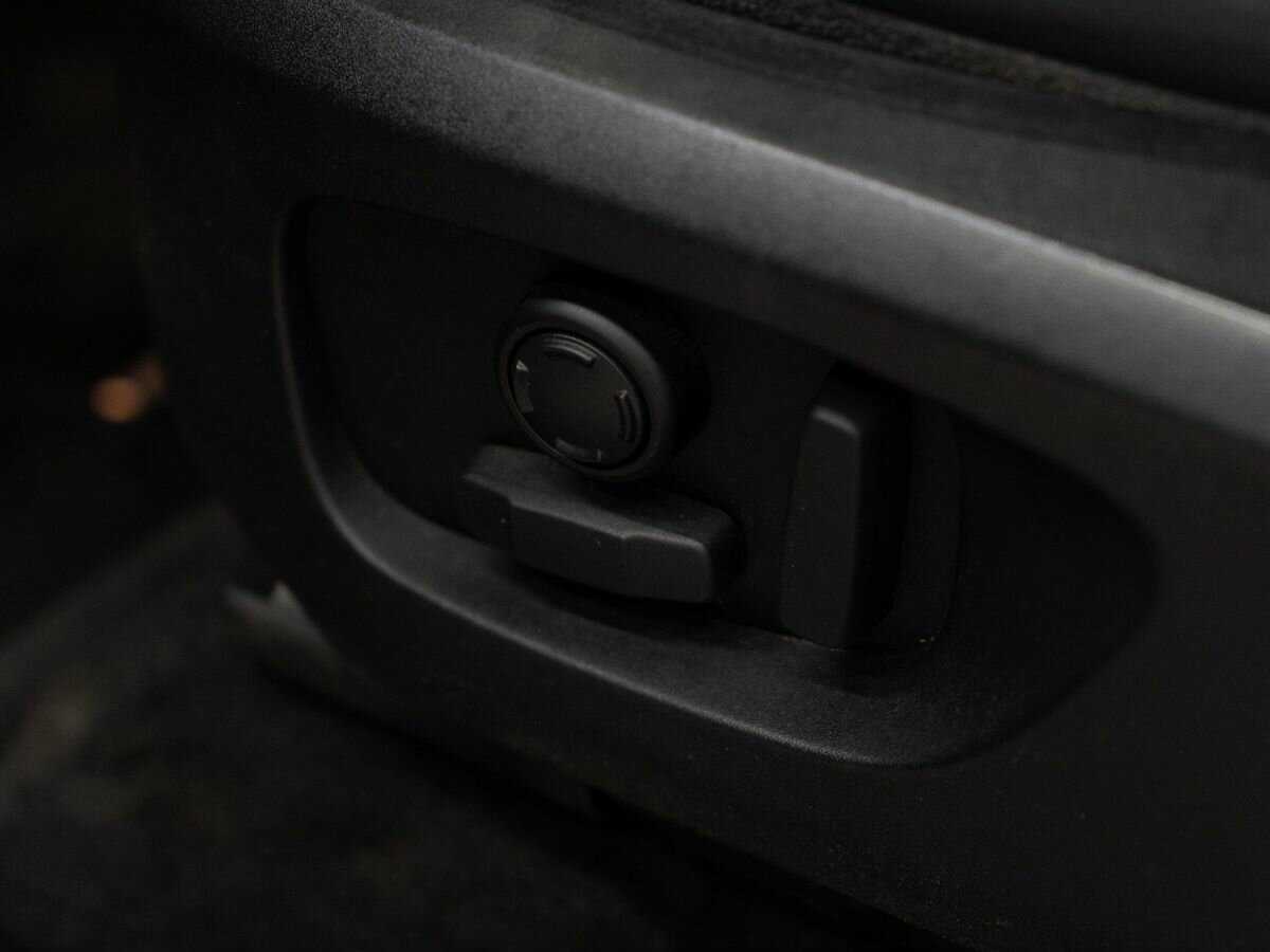 Land Rover Discovery Sport, 2017 Фото №17