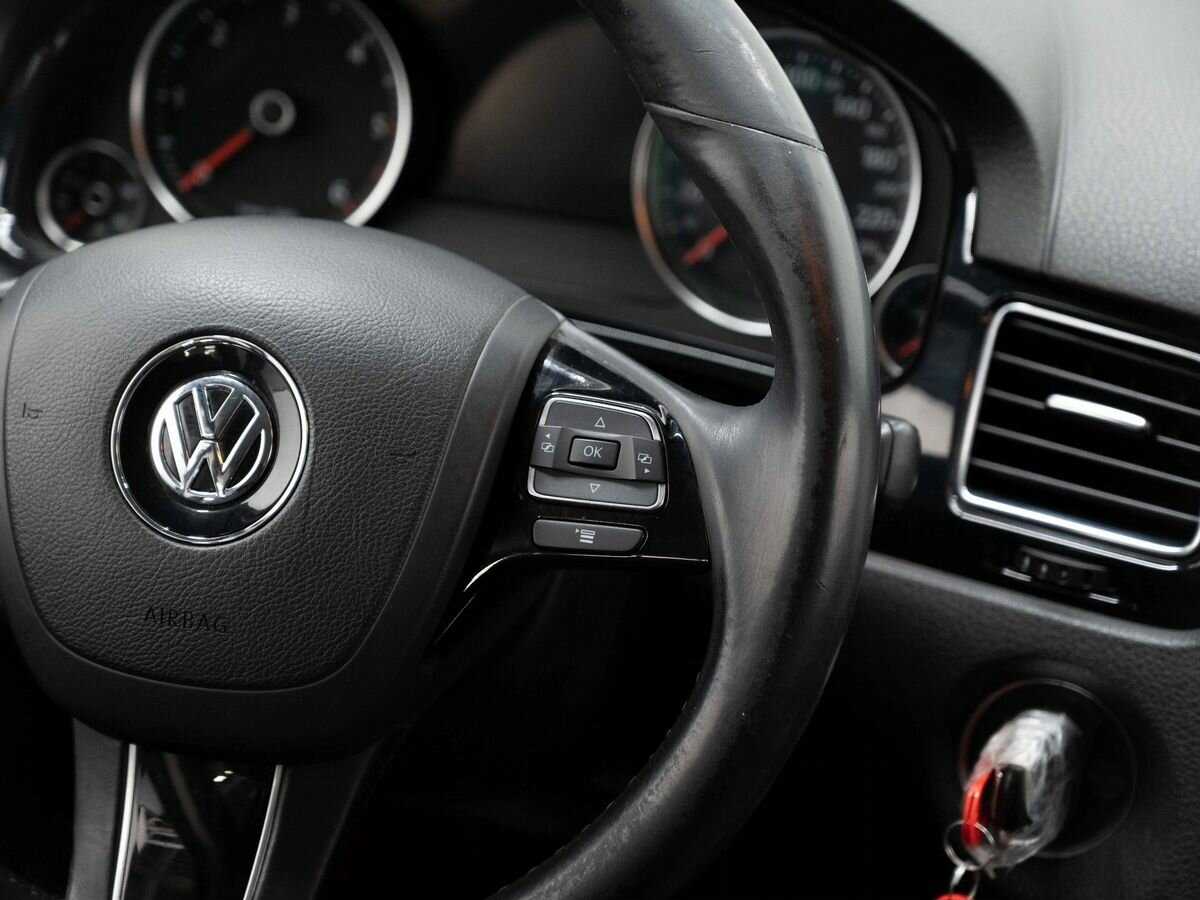 Volkswagen Touareg, 2010 Фото №17