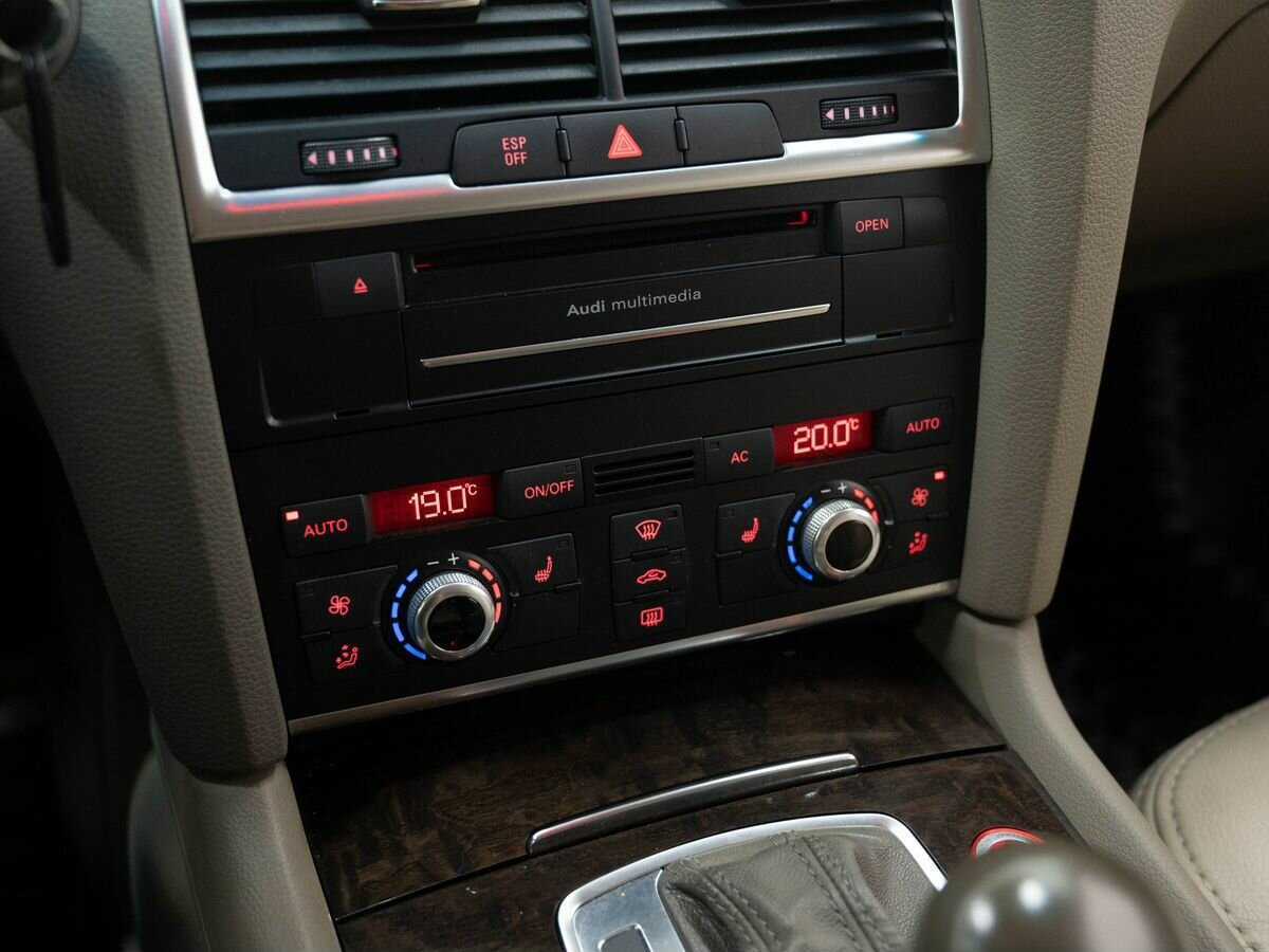 Audi Q7, 2010 Фото №20