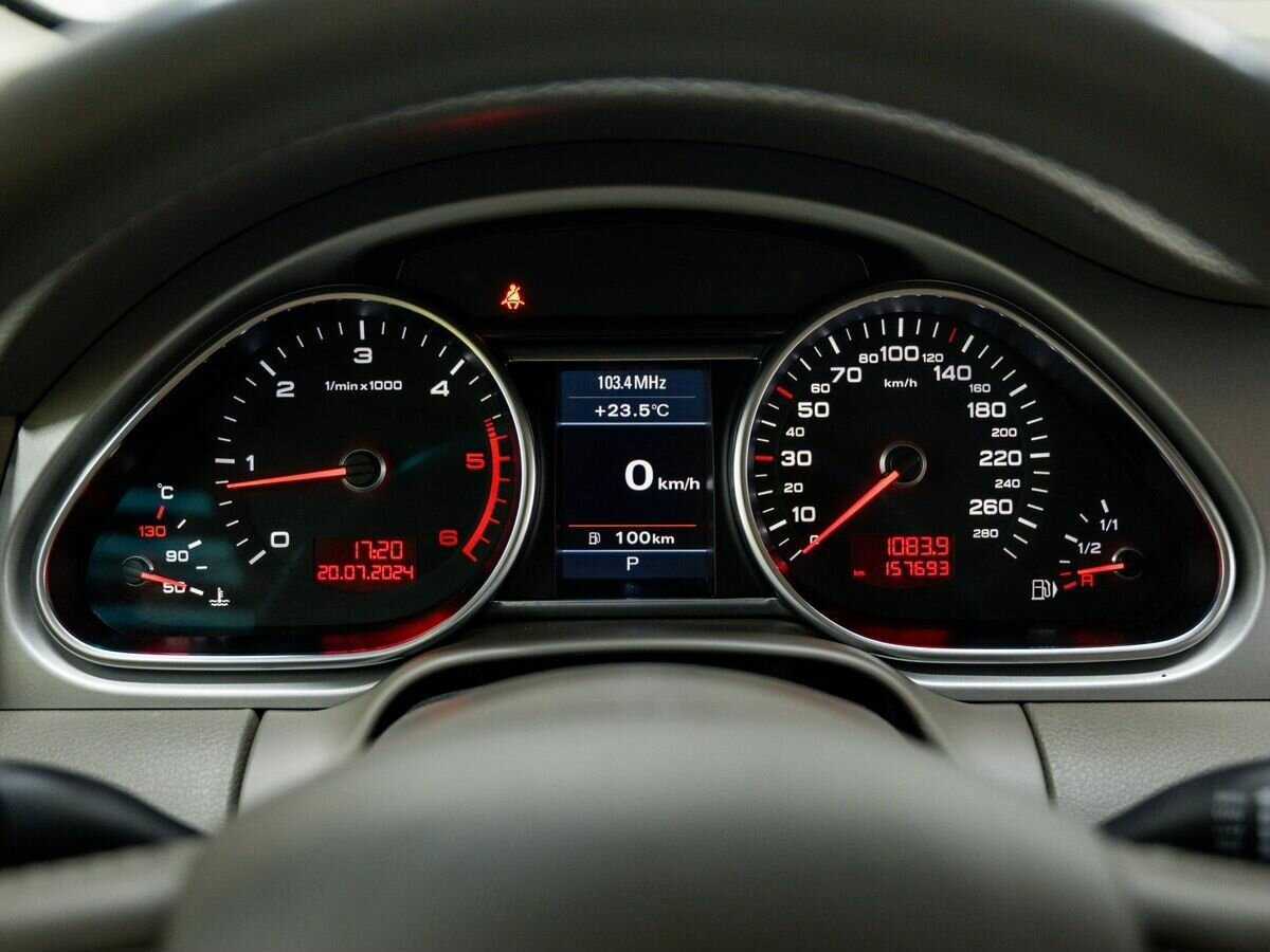 Audi Q7, 2010 Фото №22