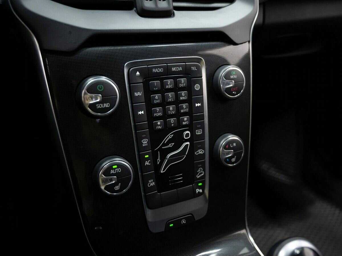 Volvo V40 Cross Country, 2017 Фото №17