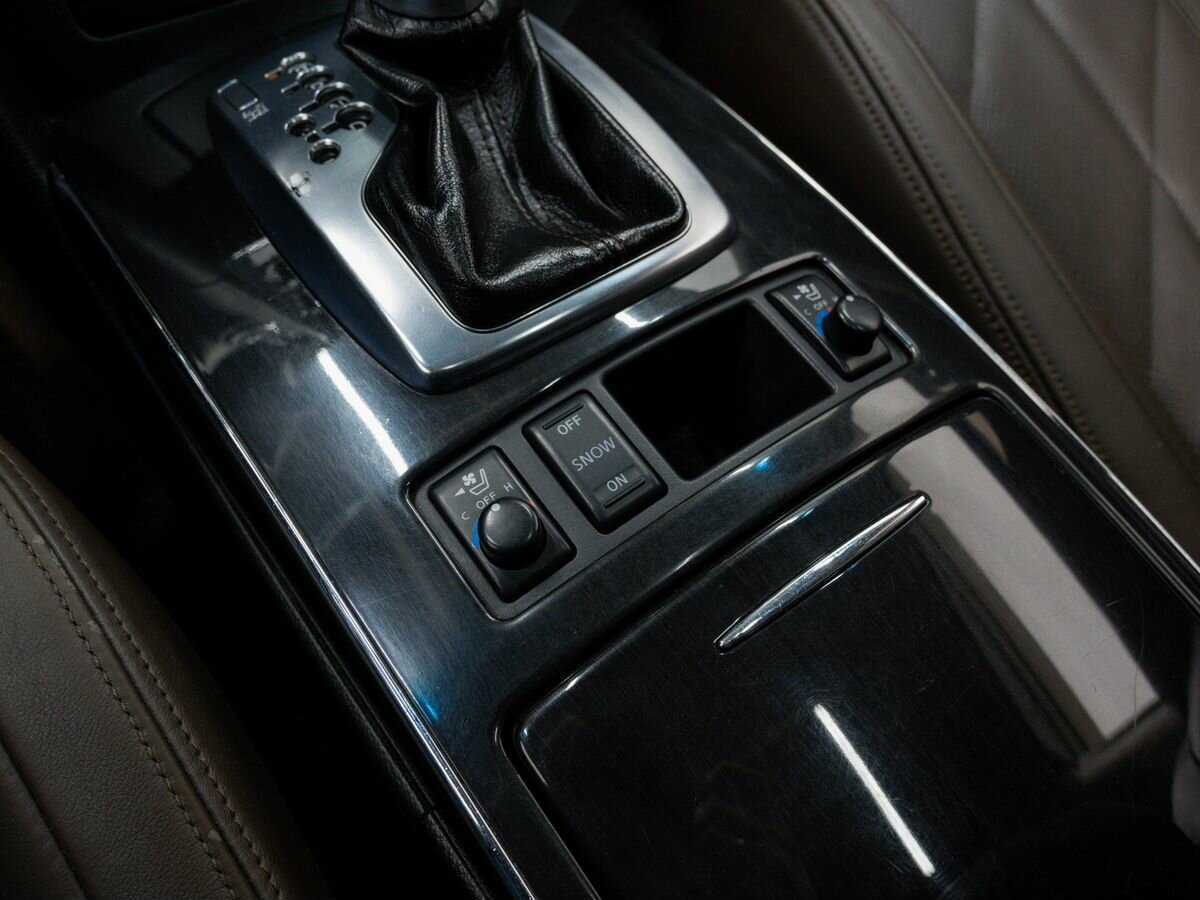 Infiniti FX35, 2009 Фото №19