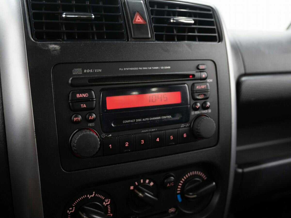 Suzuki Jimny, 2011 Фото №12