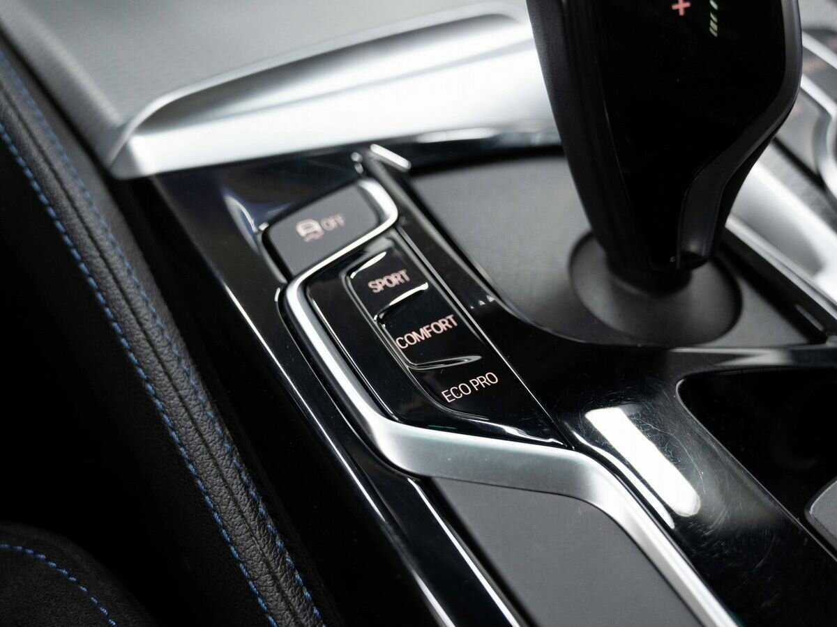 BMW 5 серии 530i xDrive, 2018 Фото №22