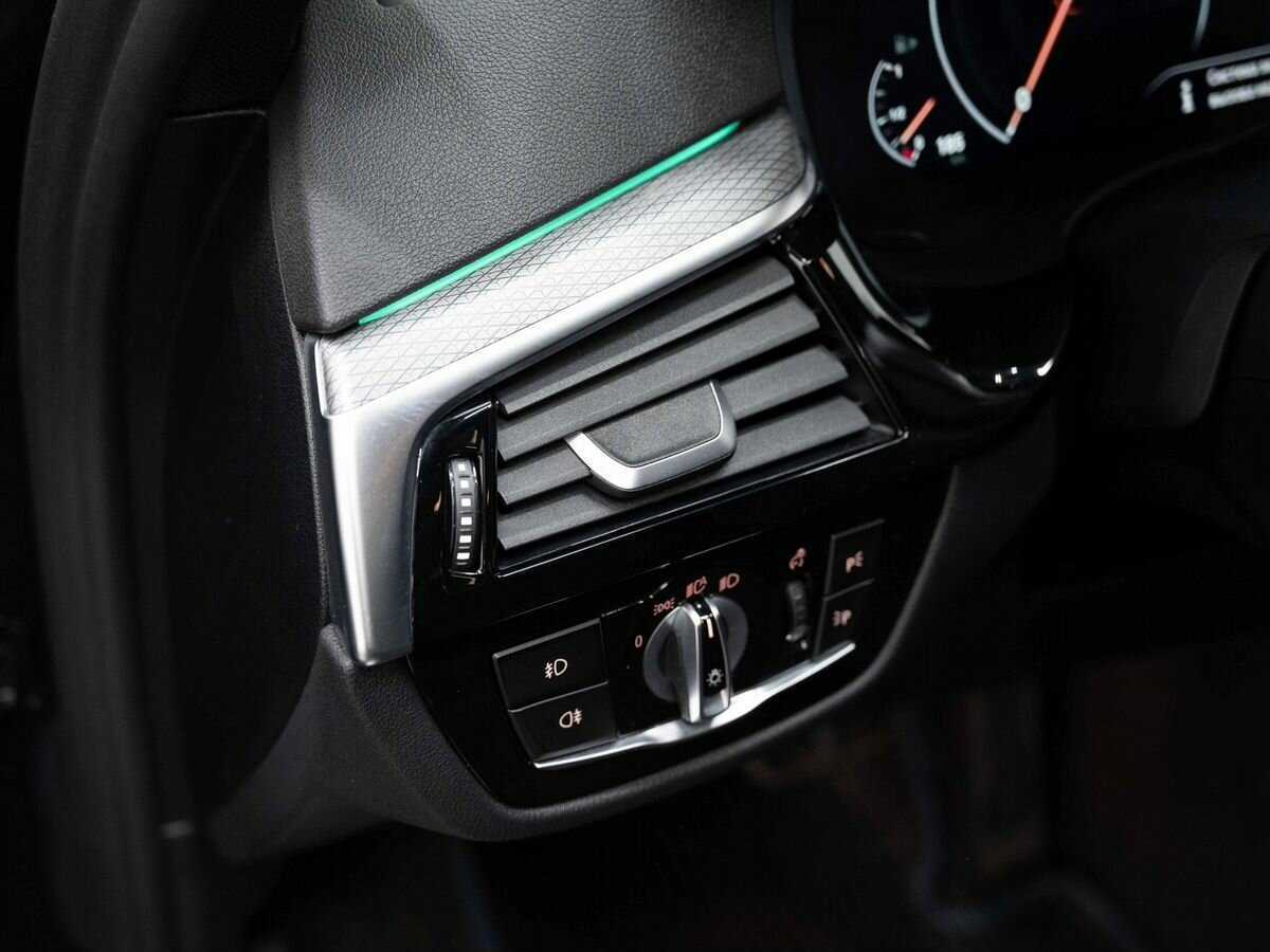 BMW 5 серии 530i xDrive, 2018 Фото №26