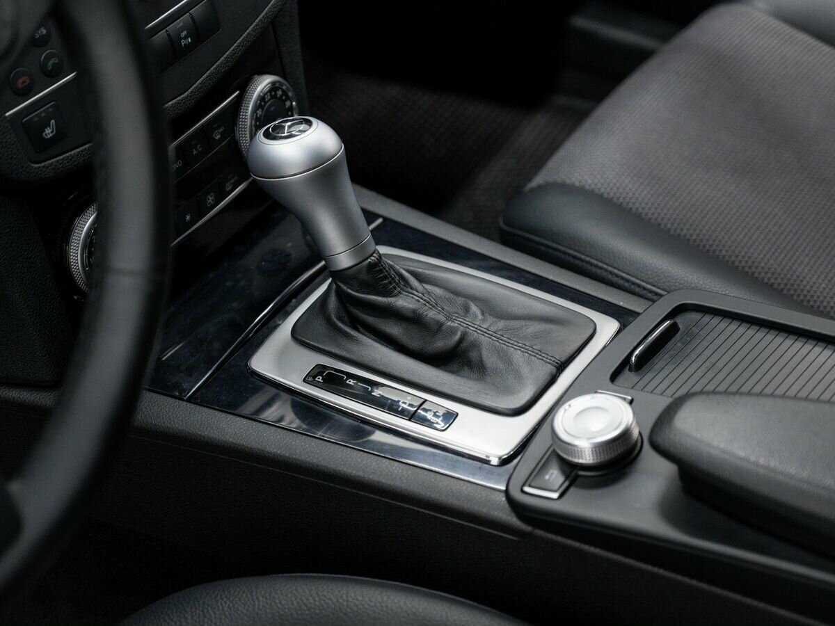 Mercedes-Benz C-Класс 200, 2010 Фото №17