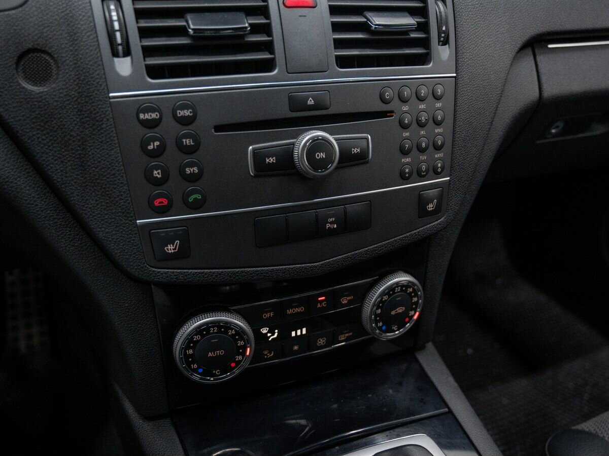 Mercedes-Benz C-Класс 200, 2010 Фото №19