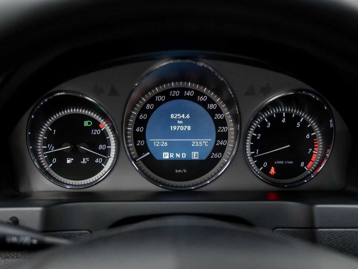 Mercedes-Benz C-Класс 200, 2010 Фото №21