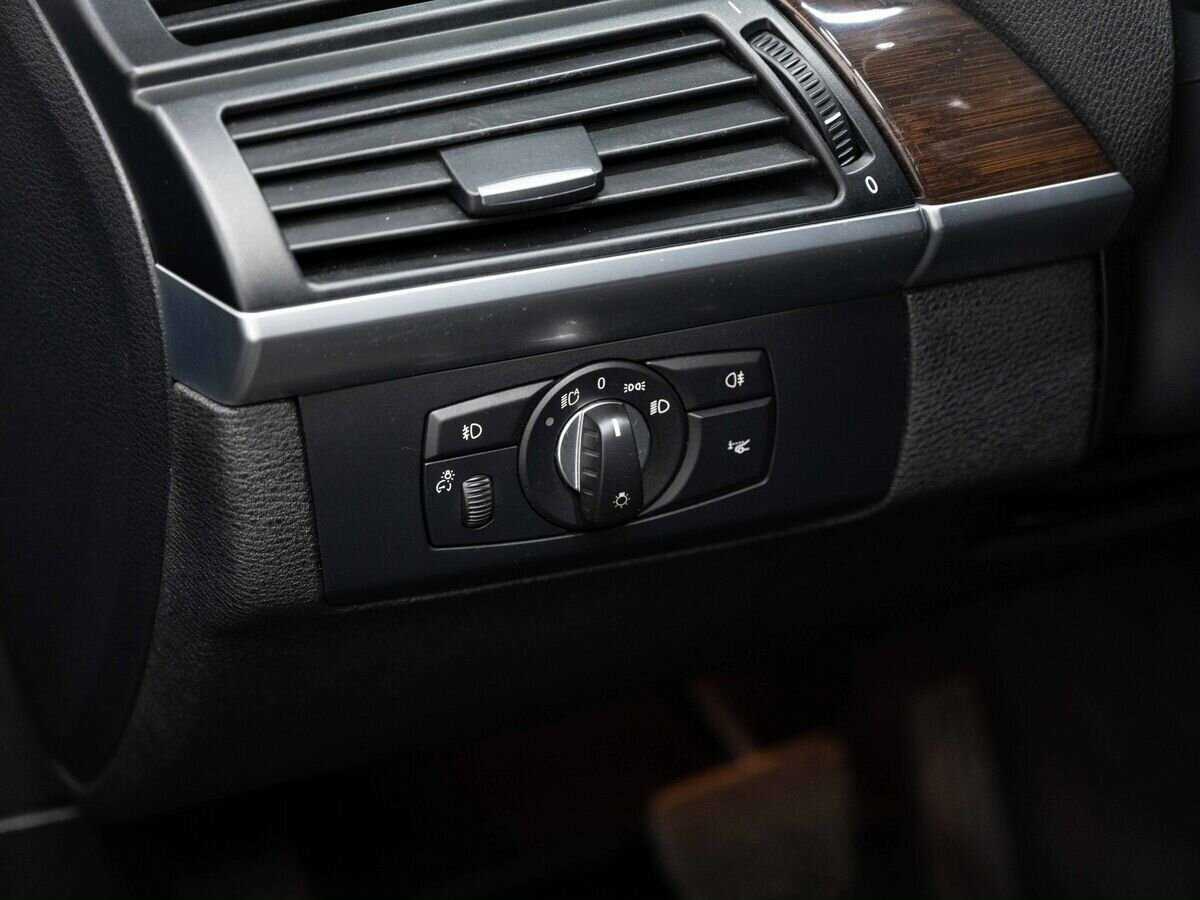 BMW X6 50i 8-speed, 2011 Фото №20