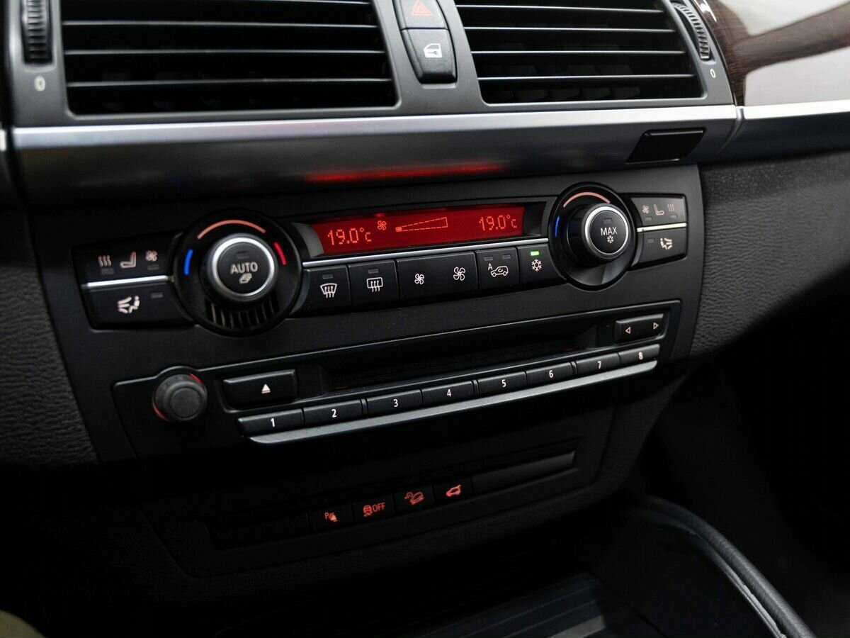 BMW X6 50i 8-speed, 2011 Фото №22