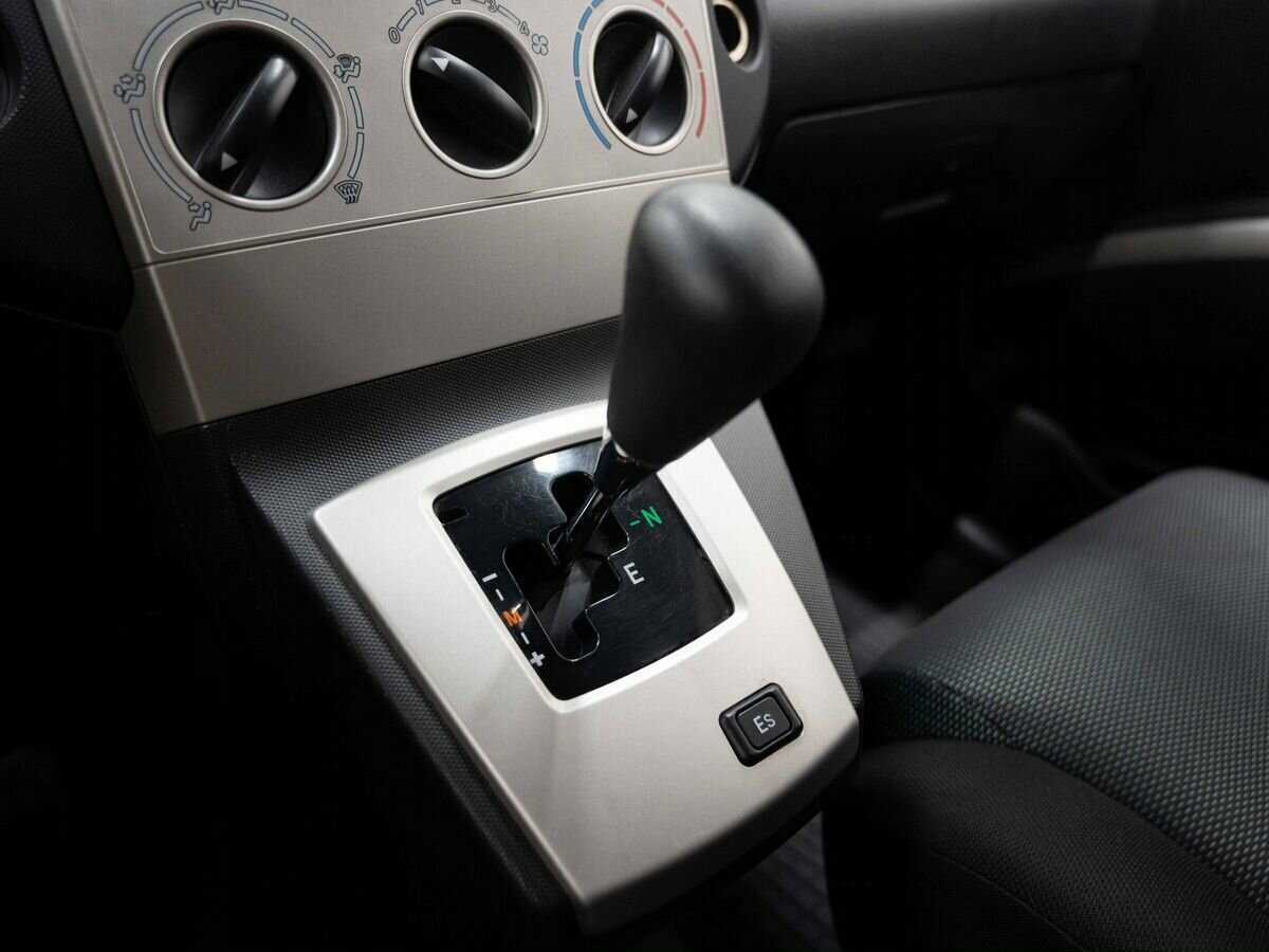 Toyota Corolla Verso, 2008 Фото №19