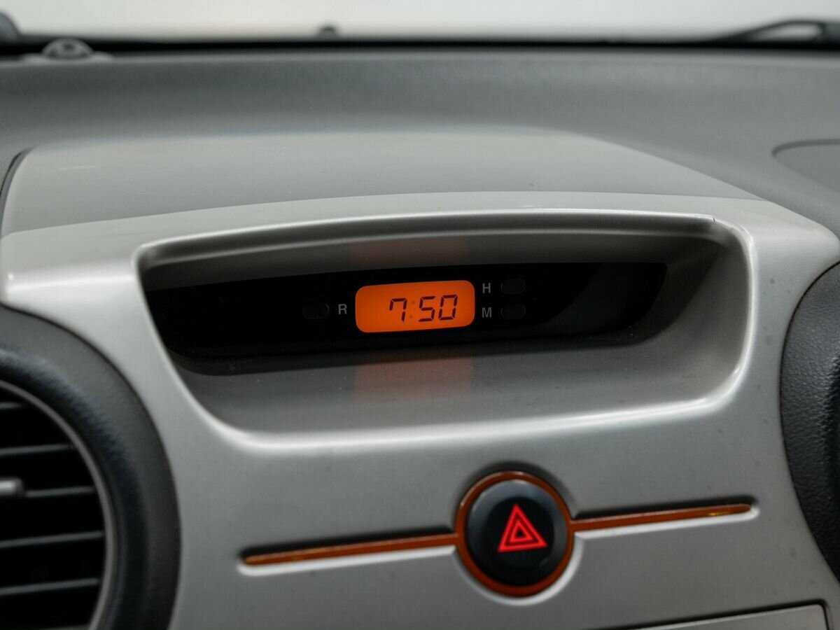 Kia Carens, 2010 Фото №18