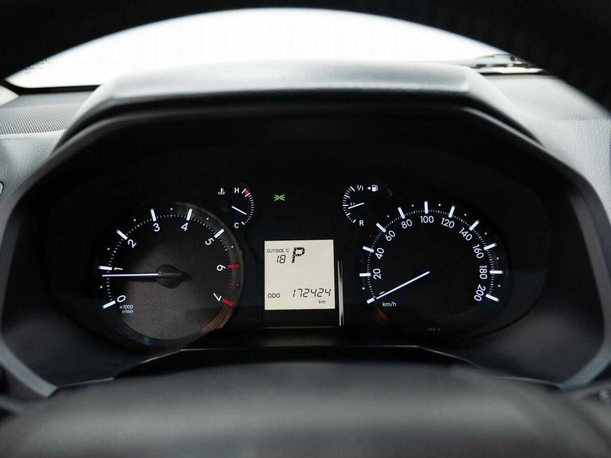 Toyota Land Cruiser Prado, 2018 Фото №15