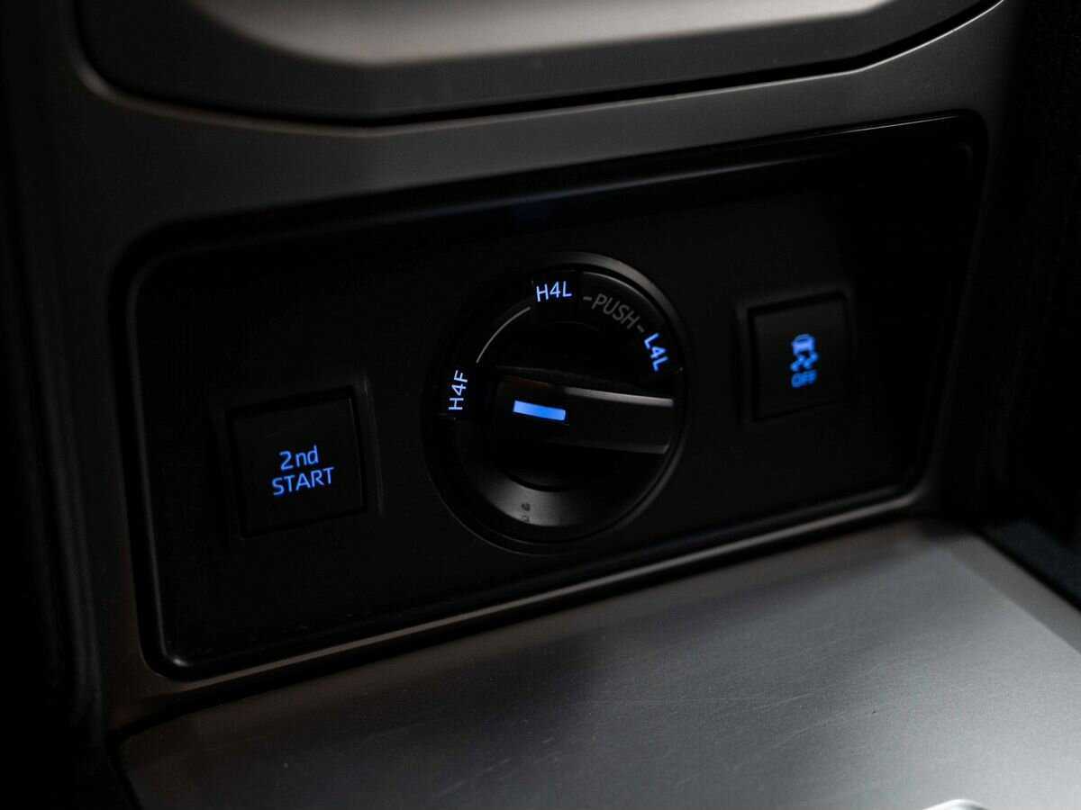 Toyota Land Cruiser Prado, 2018 Фото №22