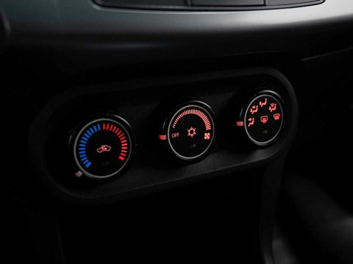 Mitsubishi Lancer, 2011 Фото №18