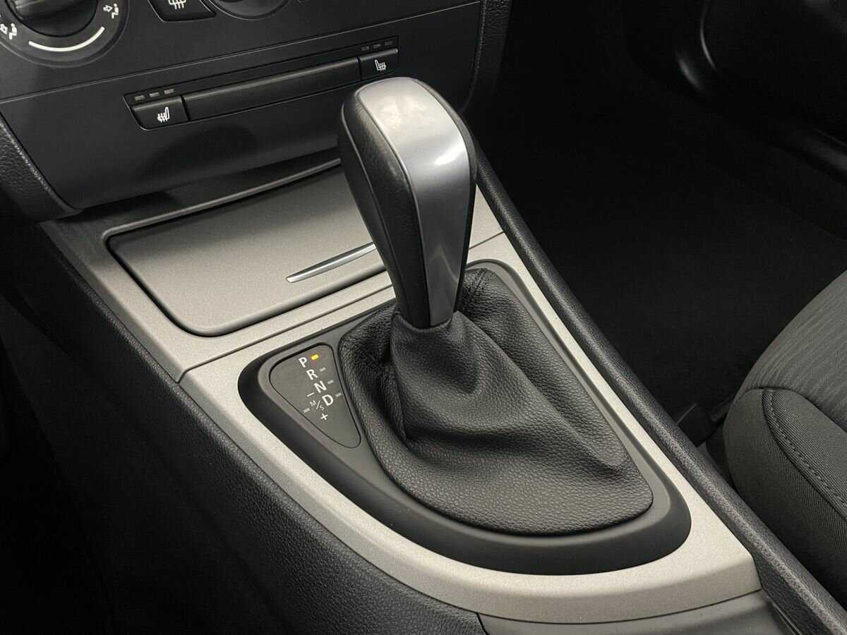 BMW 1 серии 116i, 2010 Фото №12