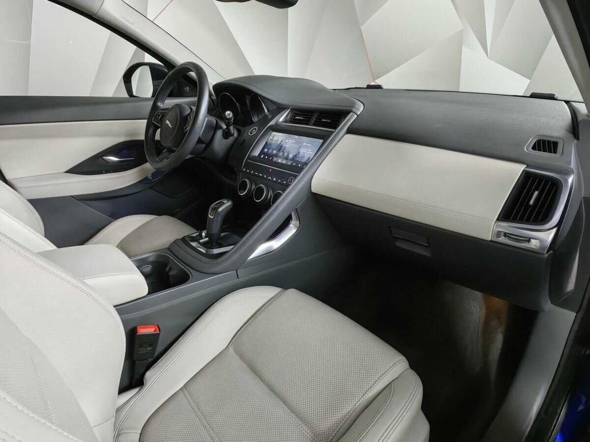 Jaguar E-Pace, 2019 Фото №9