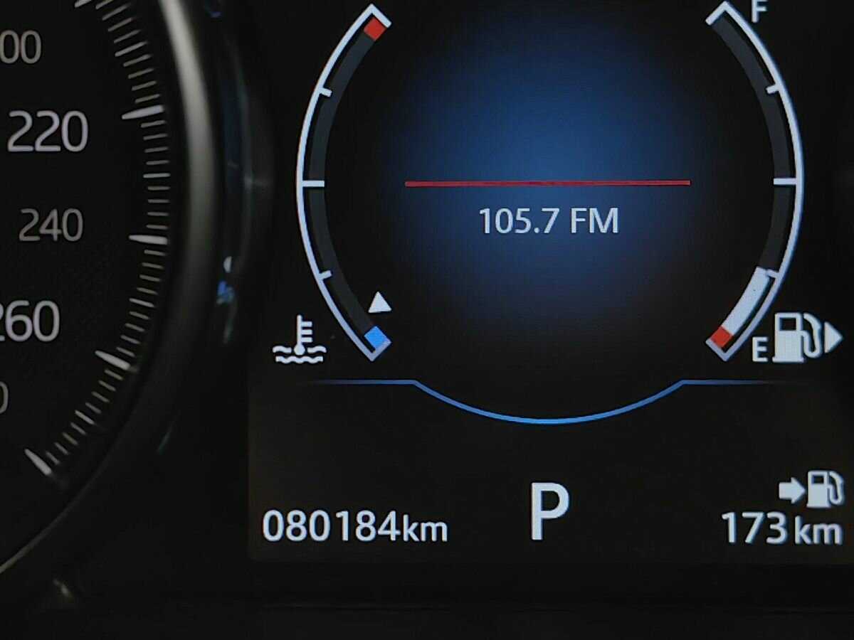 Jaguar E-Pace, 2019 Фото №17