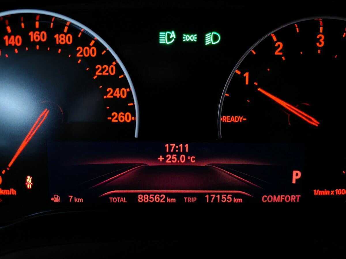 BMW 3 серии 320i xDrive, 2020 Фото №15