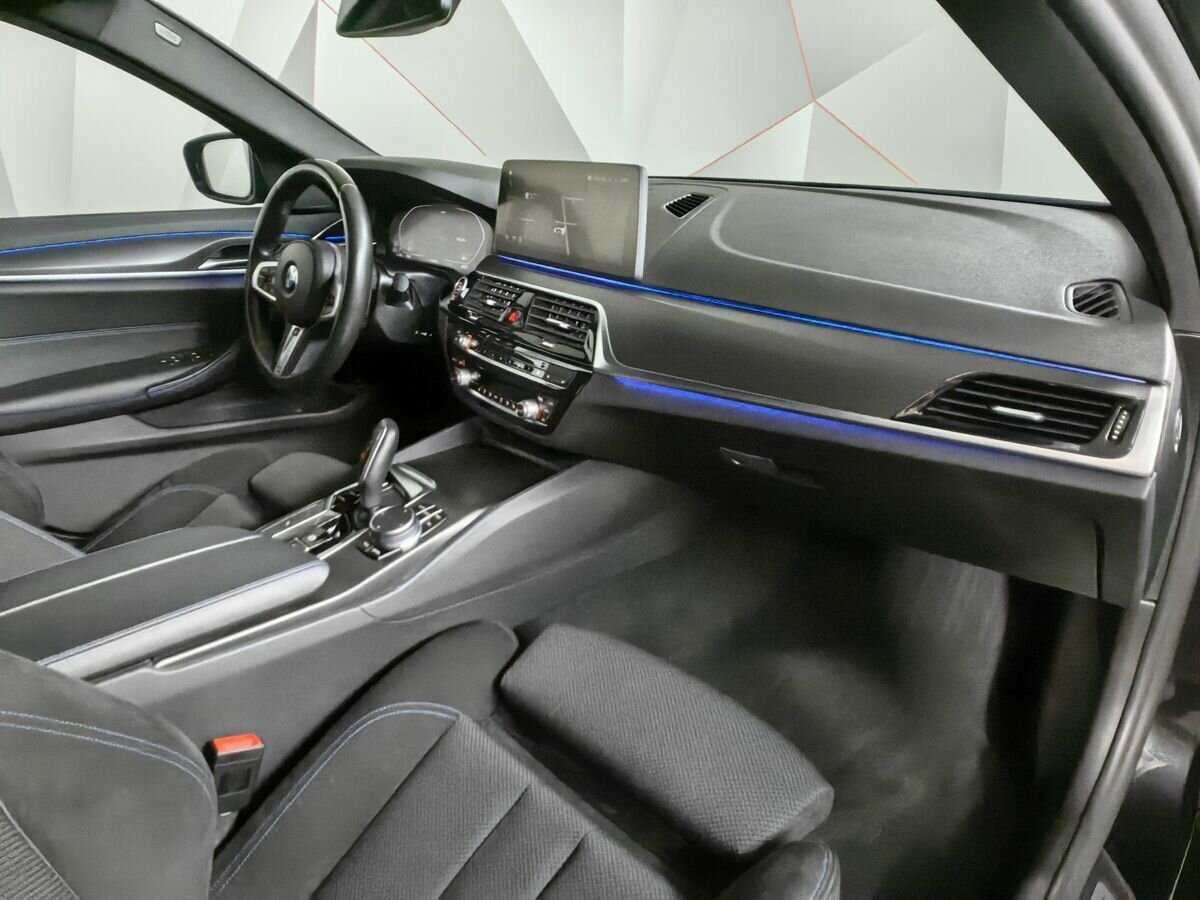 BMW 5 серии 520d xDrive, 2021 Фото №9