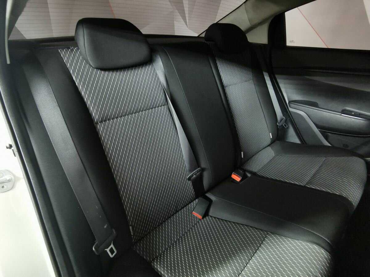 Kia Rio, 2018 Фото №13