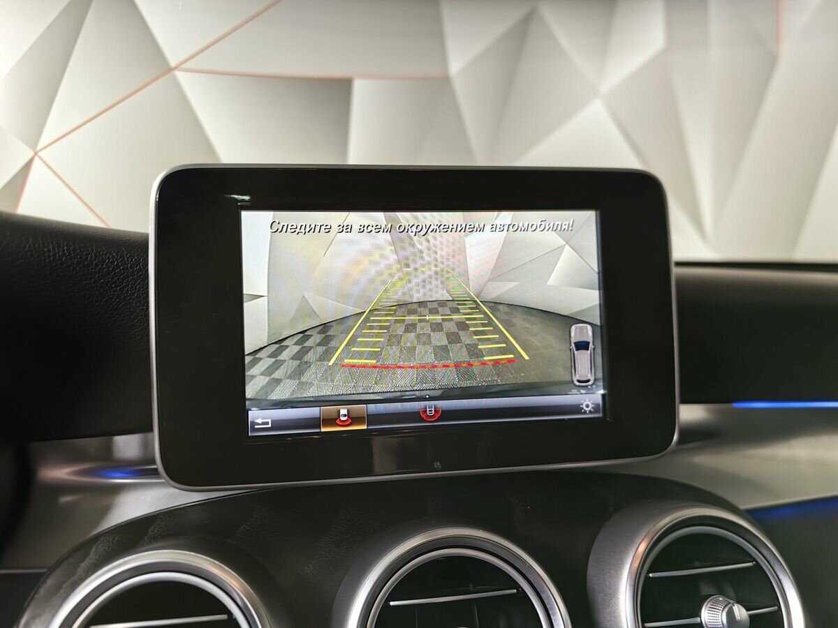 Mercedes-Benz GLC 300, 2017 Фото №17