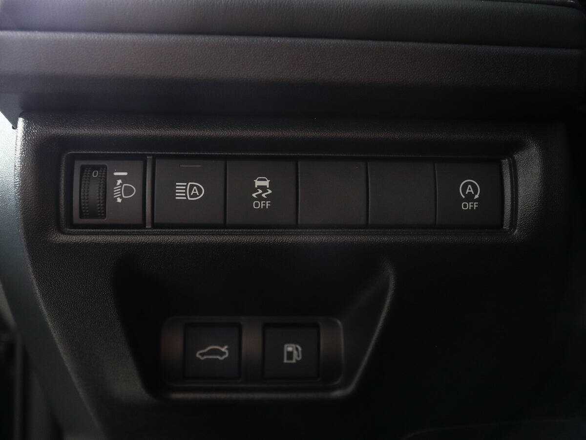 Toyota Camry, 2024 Фото №16