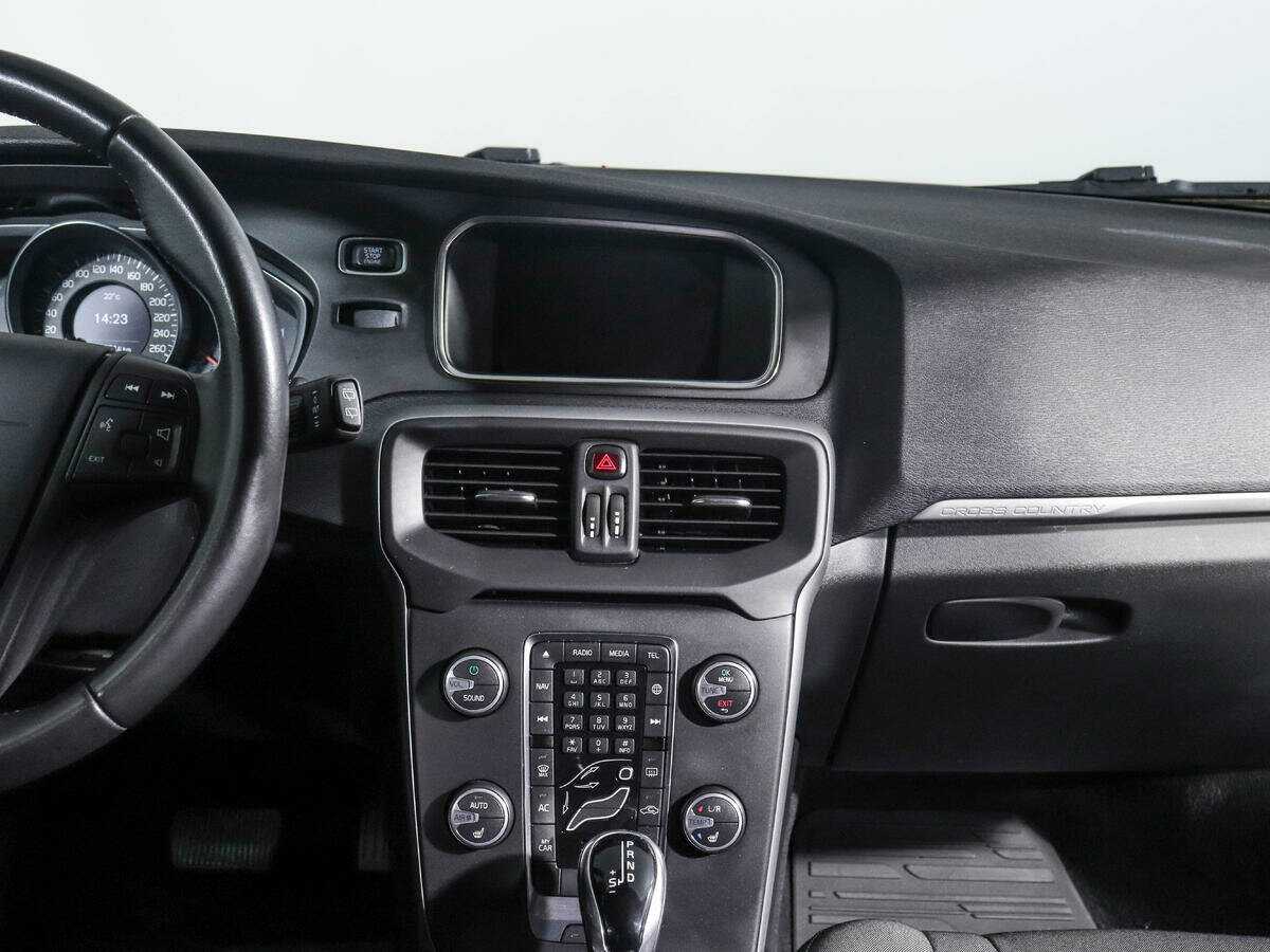 Volvo V40 Cross Country, 2019 Фото №10