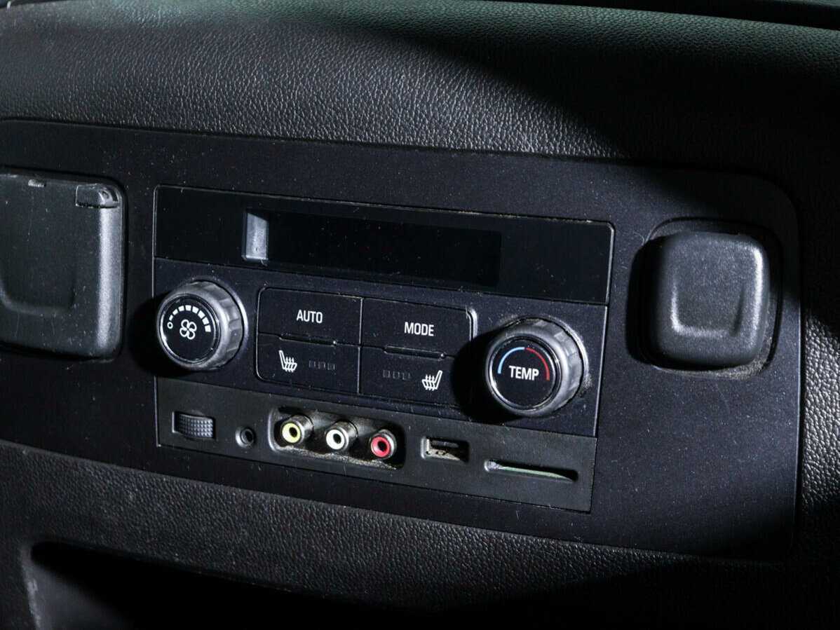 Chevrolet Tahoe, 2015 Фото №15