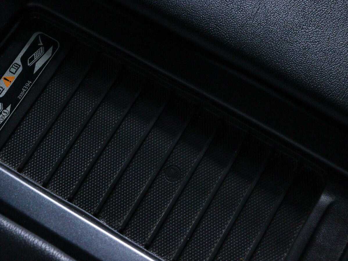 Chevrolet Tahoe, 2015 Фото №24